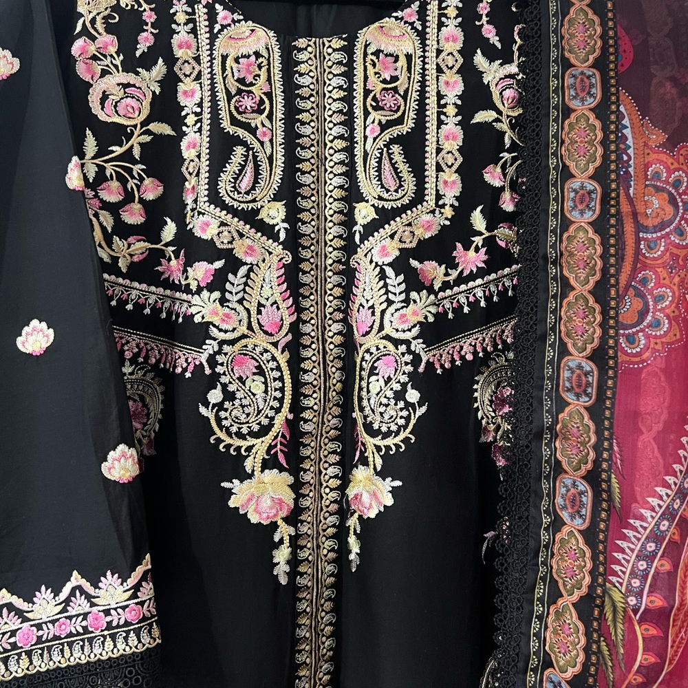 Pakistani Indian Designer Wear Dress - image 8